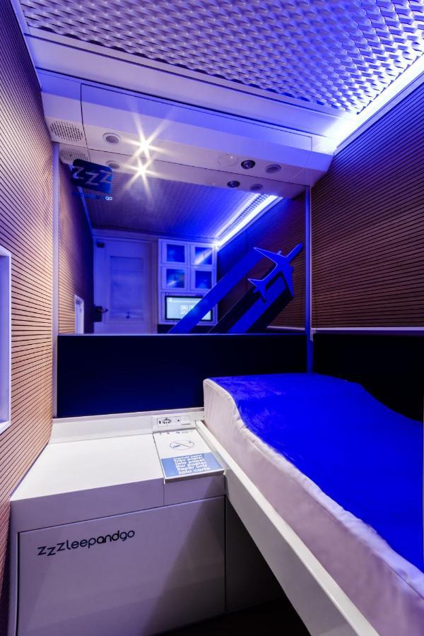 Resting Pods - Zzzleepandgo Wien Airport Schwechat Exterior foto